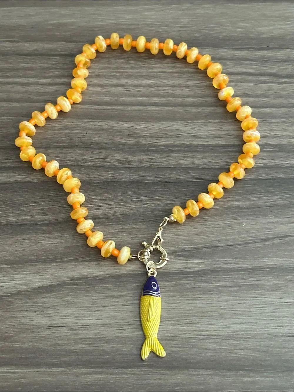 Fish necklace Q1186